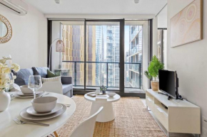 Serene 2BR Apartment in the Heart of Melbourne